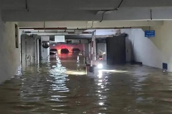 杭州暴雨:有车库被淹 暴雨车库被淹保险赔吗
