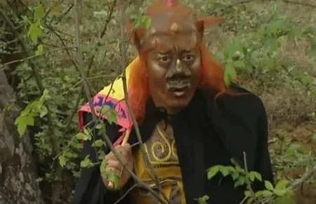 “大王叫我来巡山”中的“大王”是谁,为何一定要巡山?