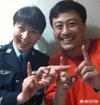 为什么闫学晶二人转感人?