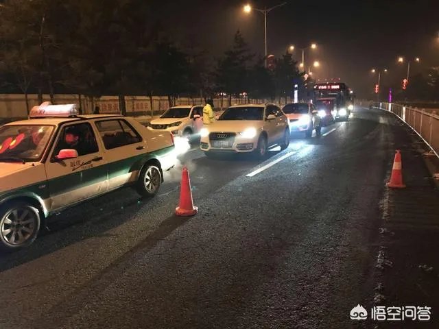 全国都在严查酒驾醉驾,并且大力宣传,为什么还会有人顶风酒驾,各位亲怎么看?