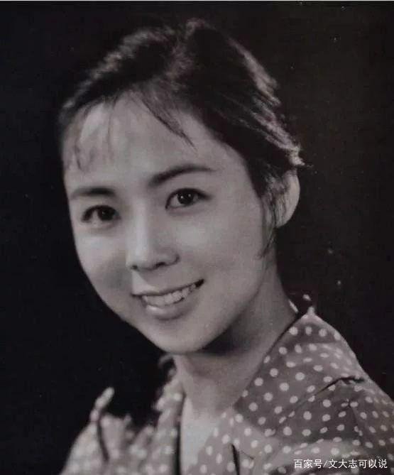 田华:从贫民女到艺术家,一家四口皆患癌去世,今92岁为何仍要挣钱养家?