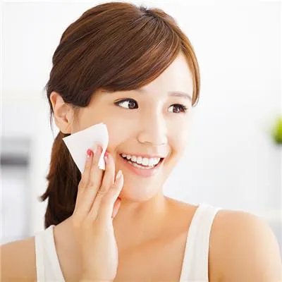 脸上的雀斑如何去除