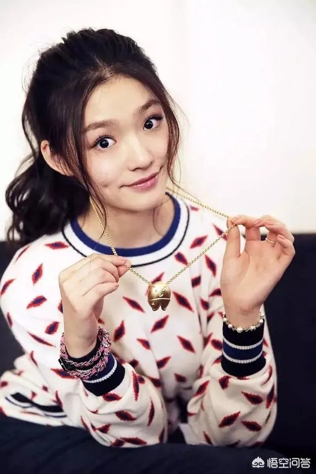 相比来说五官不是最精致的林允,为什么看起来反而更舒服?