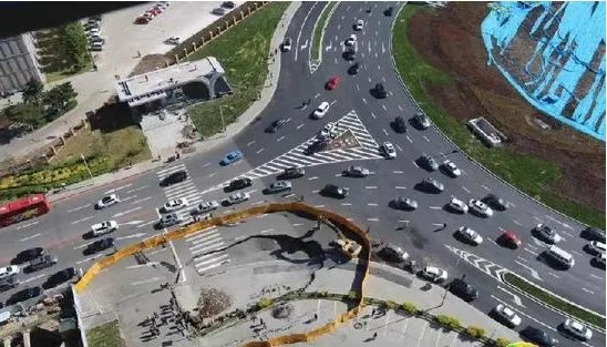 长春一在建地铁口附近发生道路塌陷了吗?