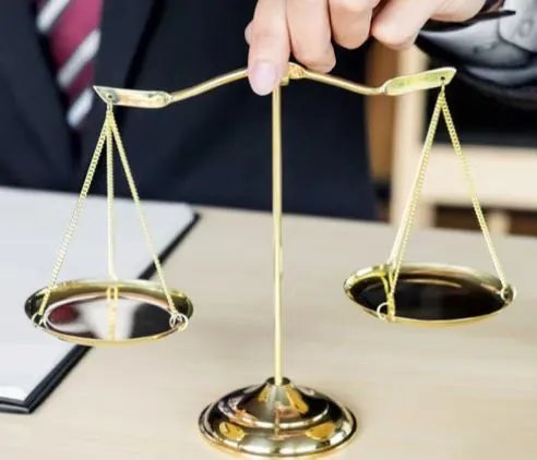 儿子偷取母亲50万元养老钱,用于打赏女主播,法院是怎么判的呢?