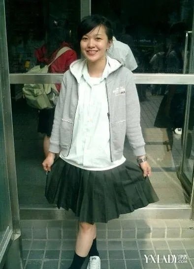 曝郭采洁大学毕业照清新女神还是杀马特?