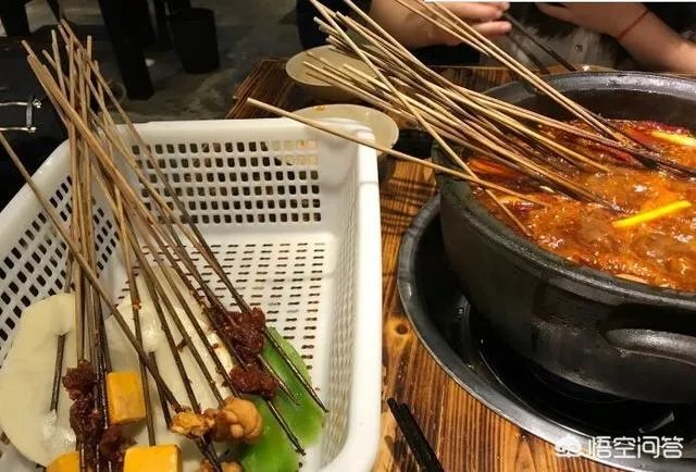 砂锅串串香跟普通串串香有什么不一样?