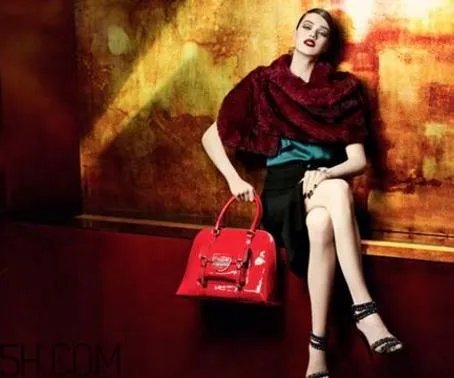 karen millen什么档次?这个英国牌子不一般