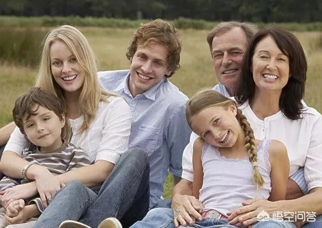 孩子的爷爷奶奶、外公外婆应该在育儿过程中起到哪些积极作用?