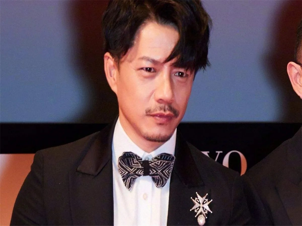 段奕宏暗恋过小陶虹，无奈错过，喜欢一个人是不是要勇敢一点？