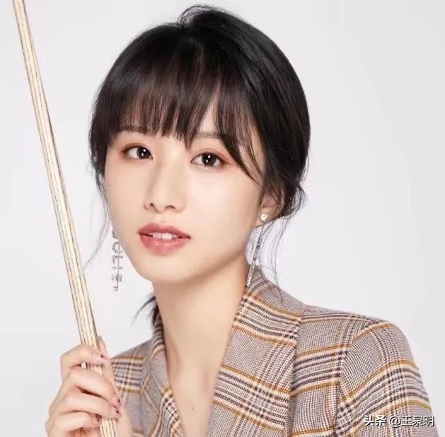 丁俊晖第一任妻子照片?
