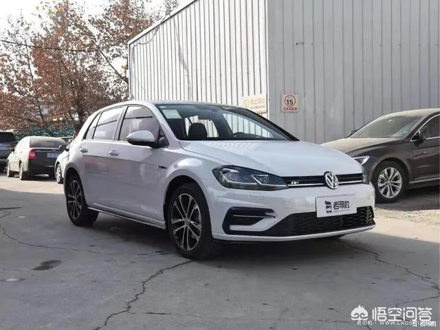25岁男生想买15万的轿车有什么推荐的吗?