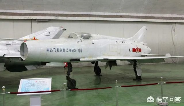 如何评价歼-12战斗机？