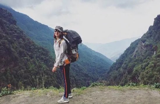 陈赫前妻许婧晒性感旅行照，这些年她过的好不好？