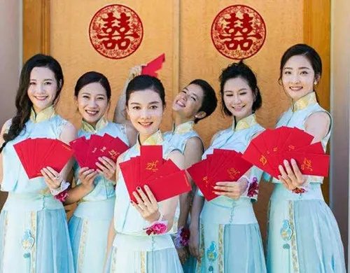 伴娘红包一般给多少  伴娘的红包是男方给吗