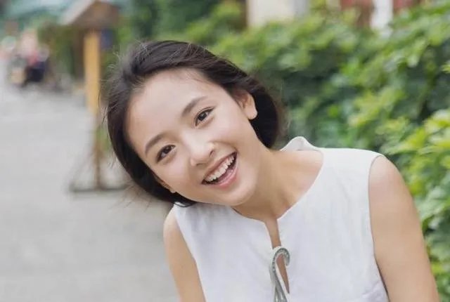 武汉美女众多,武汉大学的校花中你最喜欢哪一个呢?