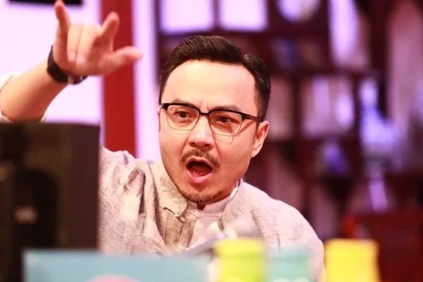爱钱进三任代言人,为何出事只有汪涵一人站了出来?