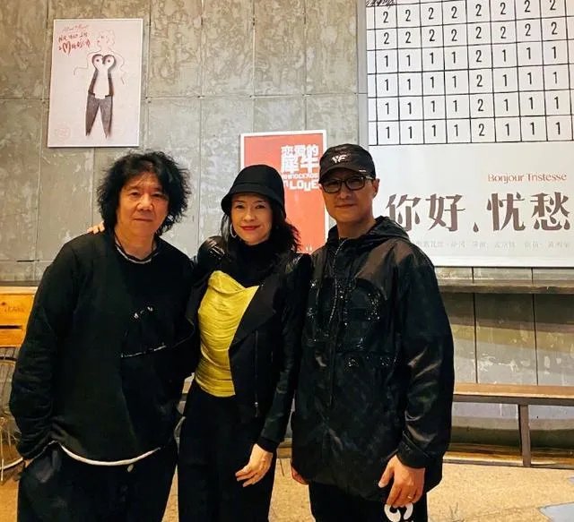 章子怡二胎产子后复出,骨相大不如前,生图胶原蛋白流失严重,这是怎么了?