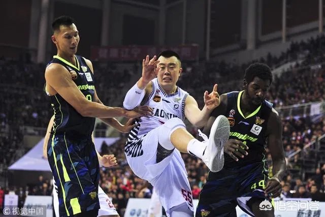 CBA半决赛辽宁男篮再胜广东宏远,一场跌宕起伏的比赛,你怎么评价?