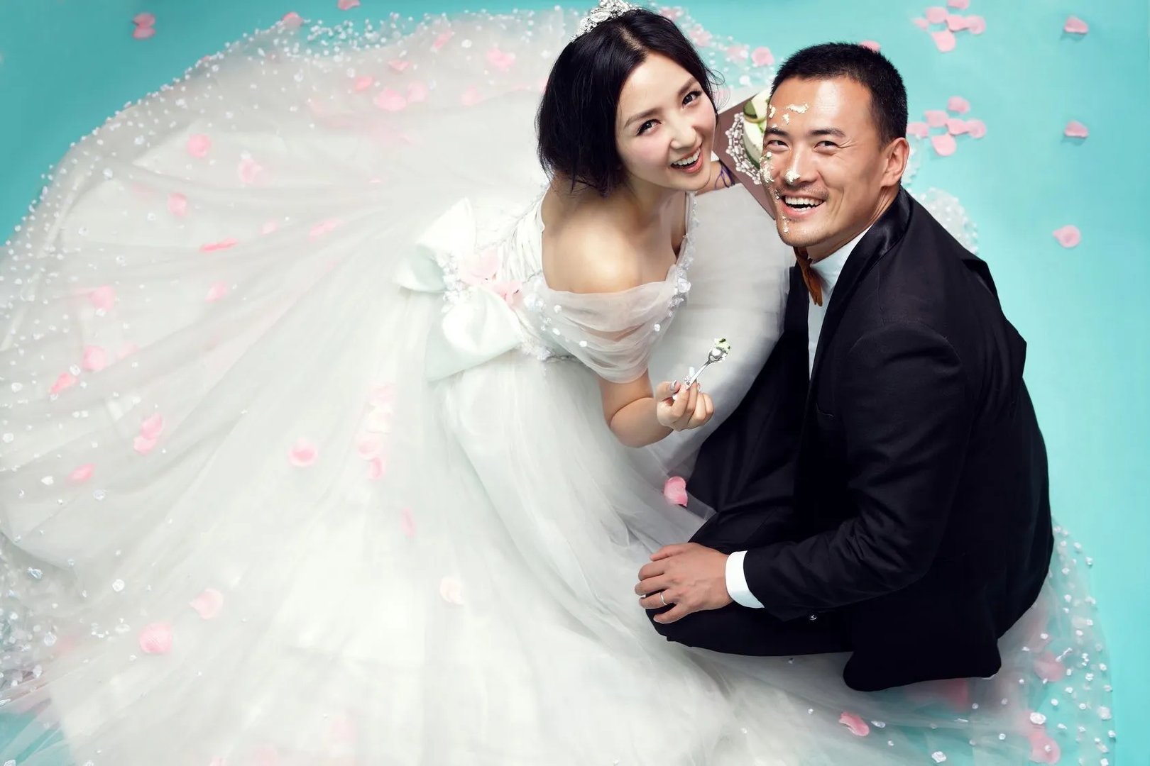何洁在娱乐圈的地位如何？