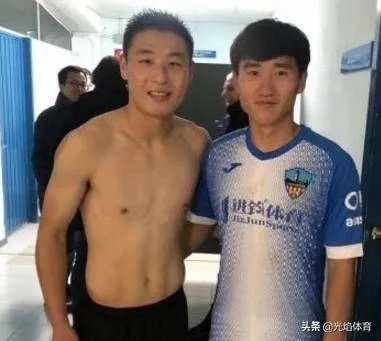 带领恒大U19B队夺得青超冠军的小卡纳瓦罗王世龙成恒大队史第5位留洋球员,他实力如何?