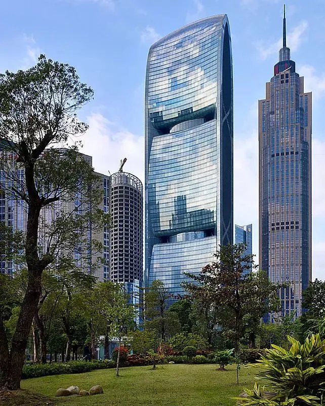 广东省烟草局开始搬离豪华办公楼，哪个部门将入驻？