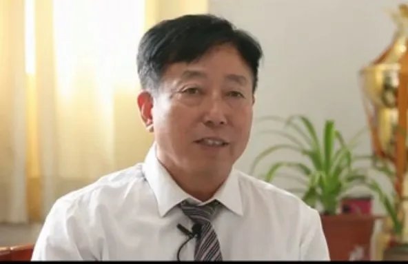 康硬尔的介绍