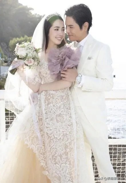 6月17日郭碧婷腹部隆起似皮球被猜测怀孕,为什么明星生子这么多人关注?