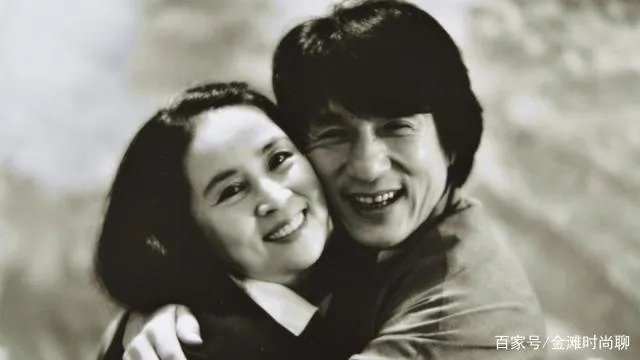 成龙多年居住豪宅被拍卖,因债务纠纷被法院查封,你怎么看?