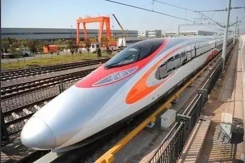 中国高铁复兴号今天首发，复兴号和谐号有什么区别？