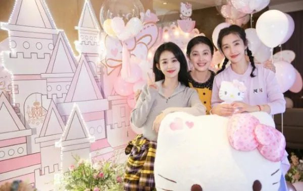 李冰冰庆生照曝光,48岁的李冰冰看起来为何丝毫不输赵丽颖?