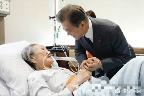 在“慰安妇”协议上,文在寅再展“变色龙”本色,你怎么看?