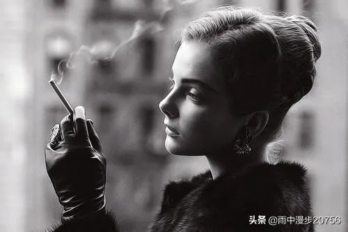 看到女孩抽烟，你的第一想法是什么？