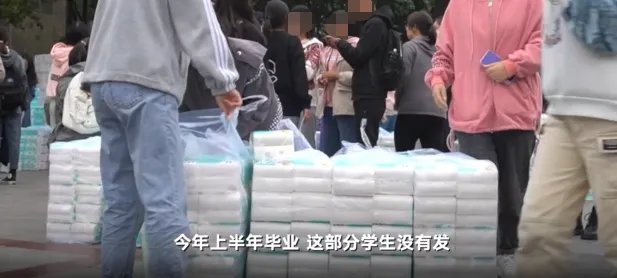 高校连续27年为女生发卫生纸,学校这么做的理由是什么?