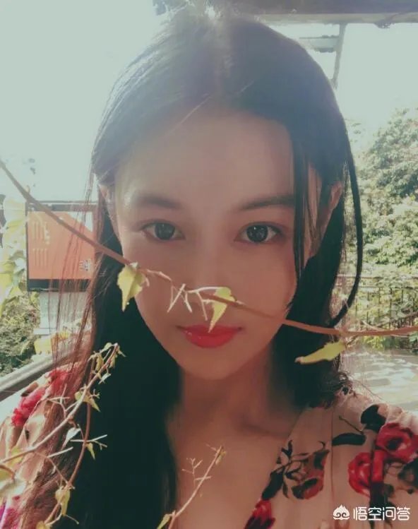 张馨予网购被骗,你觉得自己与明星之间的距离还远吗?