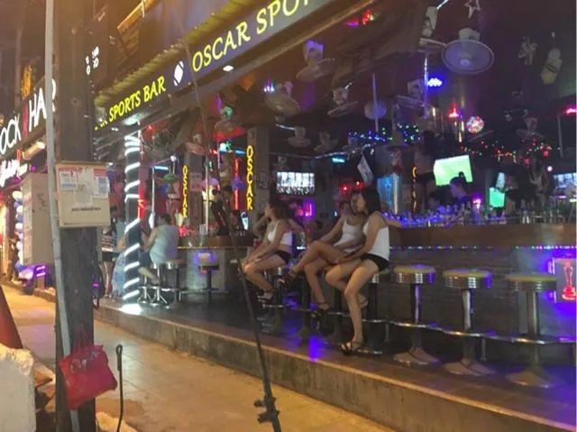 想去泰国自由行,不知道泰国的哪些地方最值得去呢,泰式马杀鸡是不是必玩项目呢?