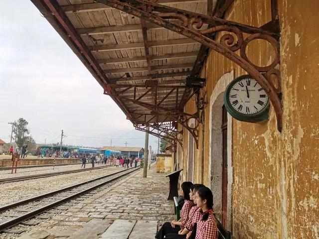 云南红河州蒙自市有什么值得推荐的旅游景区吗？
