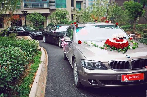 南京婚车租赁攻略分享 迎亲可以用白色的婚车吗