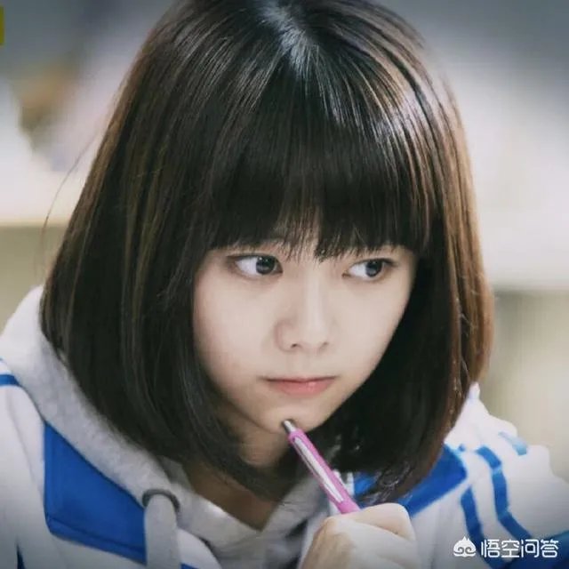 像谭松韵一样的圆脸妹子,留什么样的发型才时髦?
