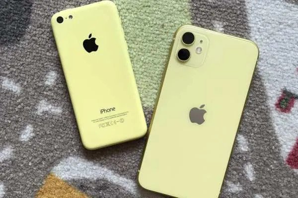 新包装iPhone11也不送耳机充电器,为何还有这么多人买?