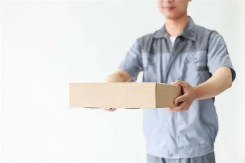 多半快递小哥月收入不超过5000元 ,你怎么看?