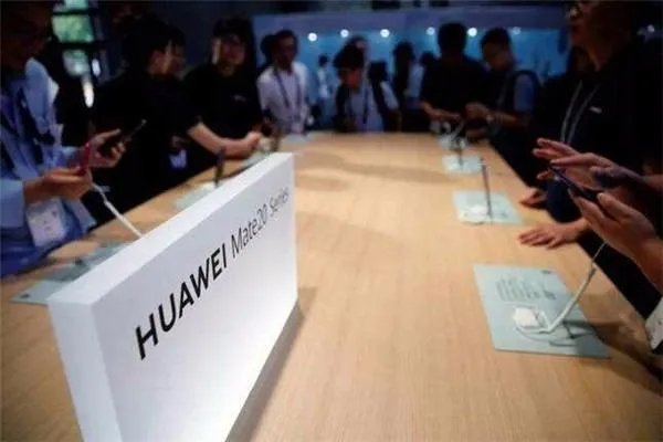 能够成功拿下苹果的所有生产线，中国制造到底有多么强大？