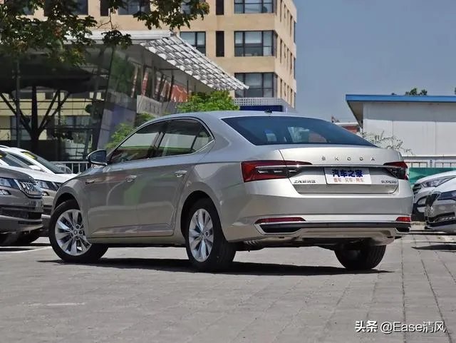 25岁男生想买15万的轿车有什么推荐的吗?