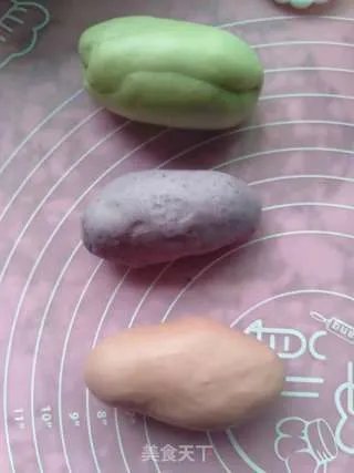 紫薯冰皮月饼
