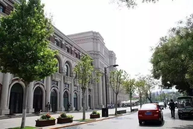 天津欢乐谷和北京欢乐谷哪个好玩?