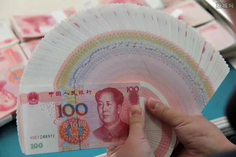 上半年人均消费榜 上半年你一共花费了多少？
