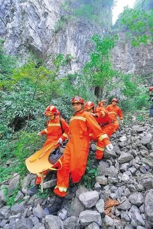 翼装飞行失联女生身亡,你怎么理解人的价值追求?