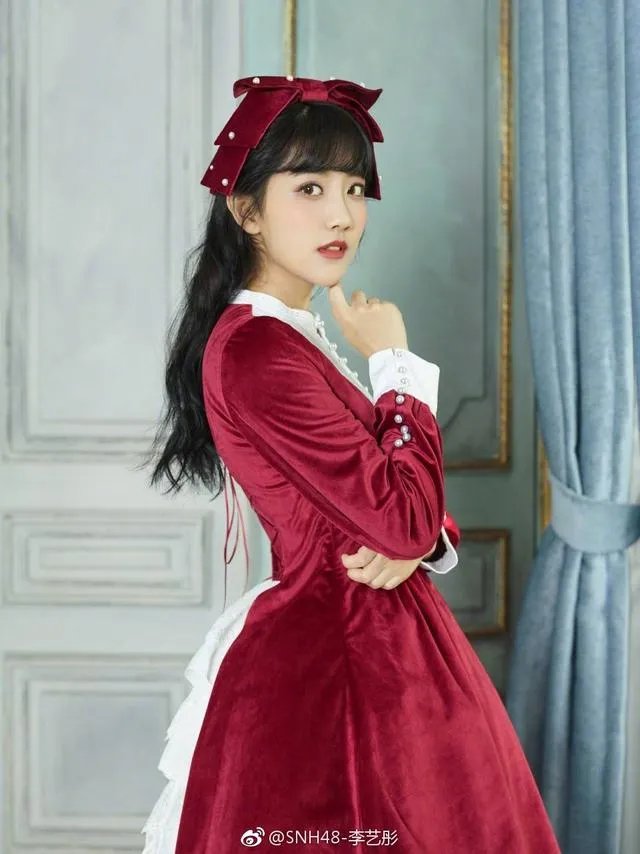 SNH48李艺彤对直播骂人事件道歉,你会原谅她吗?