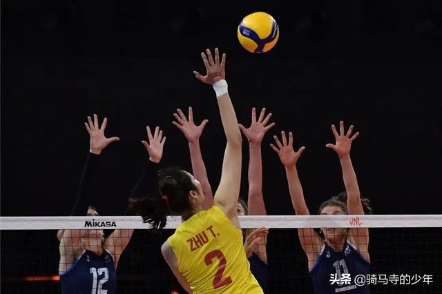 33-31,第3局,中国女排VS荷兰女排,为什么会惊现超高比分?