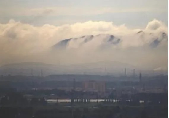 上海上空现海市蜃楼,这是由于什么原因出现的这种现象?